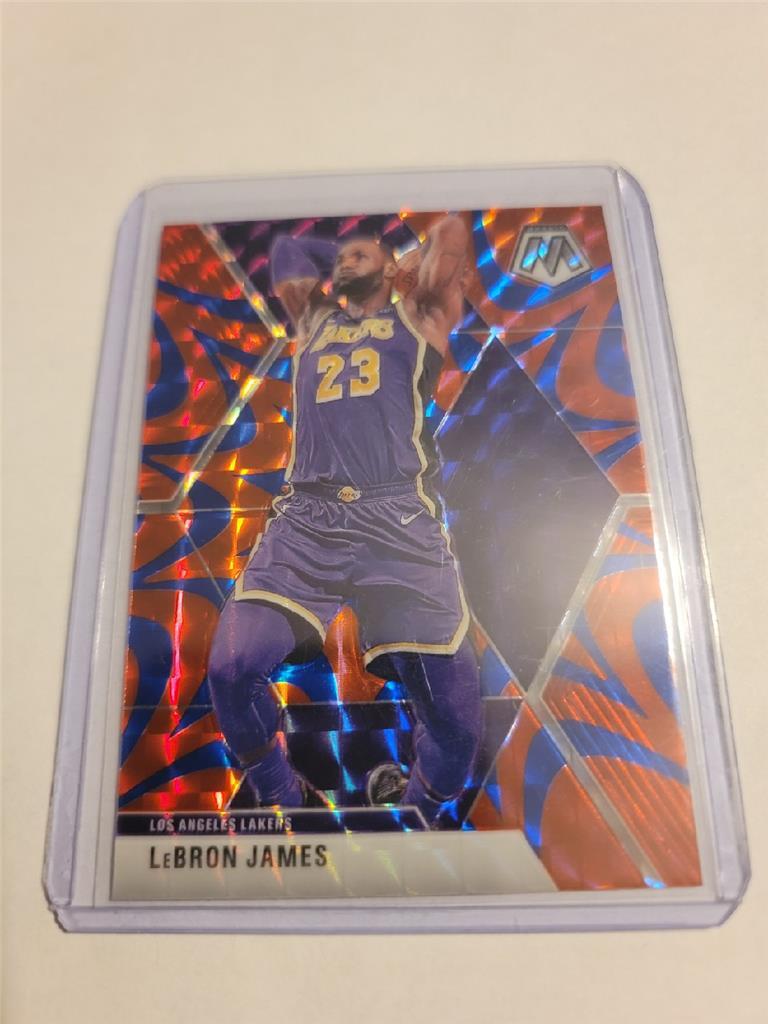 2019-20 Panini Mosaic LeBron James Red & Blue Reactive Prizm #8 LAKERS