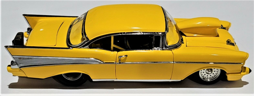 57 Chevy 55Race Car 1:24 Chevrolet Racing Hot Rod 18 1957 12 Carousel YELO 1955 - Picture 15 of 24