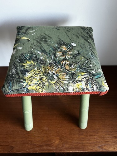 Vintage Painted Wooden Green Stool Upholstered Farmhouse In Printed 60s fabric - Picture 2 of 14