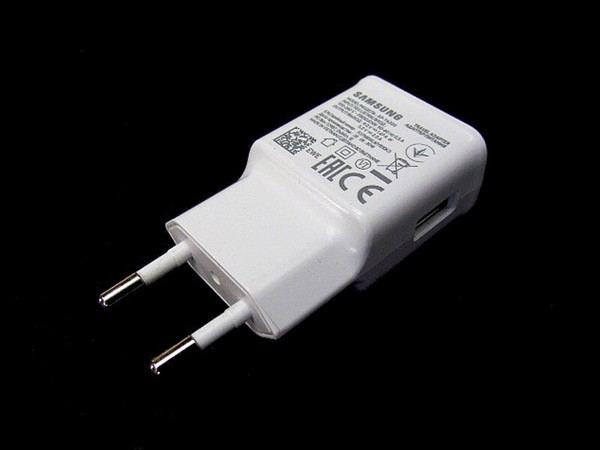 Original Samsung EP-TA200 Schnell Ladeadapter LadegeräT 5V / 2A Weiss-image