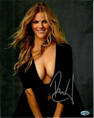 Brooklyn Decker Model Actress Signed 8x10 PHOTO With COA TTM Seal 22J07329