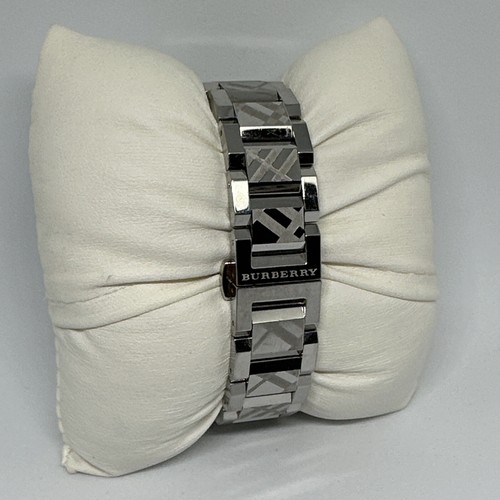 Burberry BU9144 Women's Silver Stainless Steel Analog Dial Quartz Watch HME86 - Picture 5 of 11