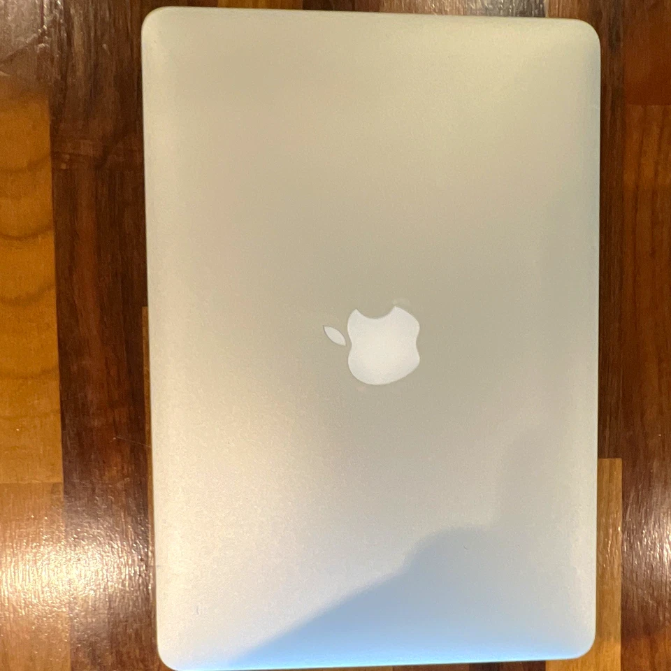 Apple MacBook Pro 13" 2014 · i5 · 8GB · 512GB, photo 1 of 2