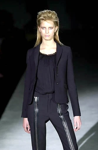 Tom Ford — 2001 Gucci by Tom Ford S IT-40 Black Ruffle Bodycon Stretch Tank Top