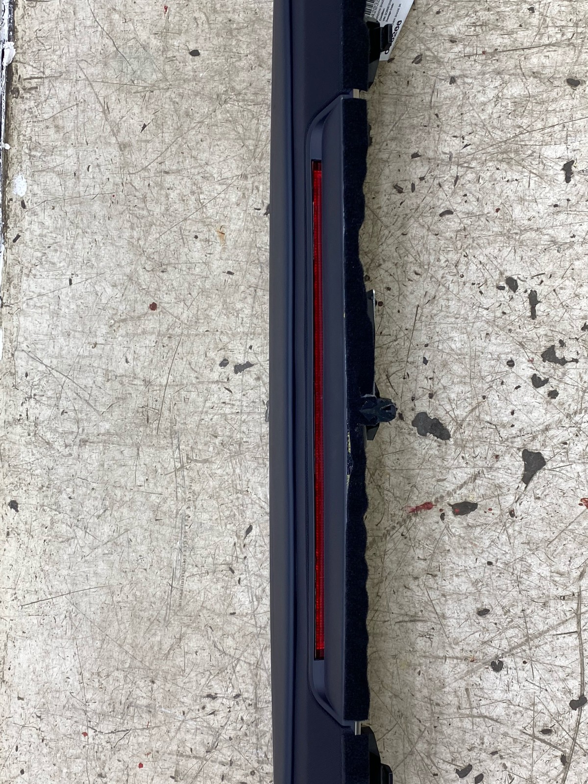 2010-2020 BENTLEY MULSANNE OEM REAR WINDOW SUN COVER SHADE 3RD BRAKE LIGHT LAMP