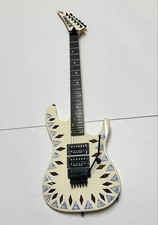 Guitarra eléctrica KRAMER Nightwan ¡Embalaje seguro!