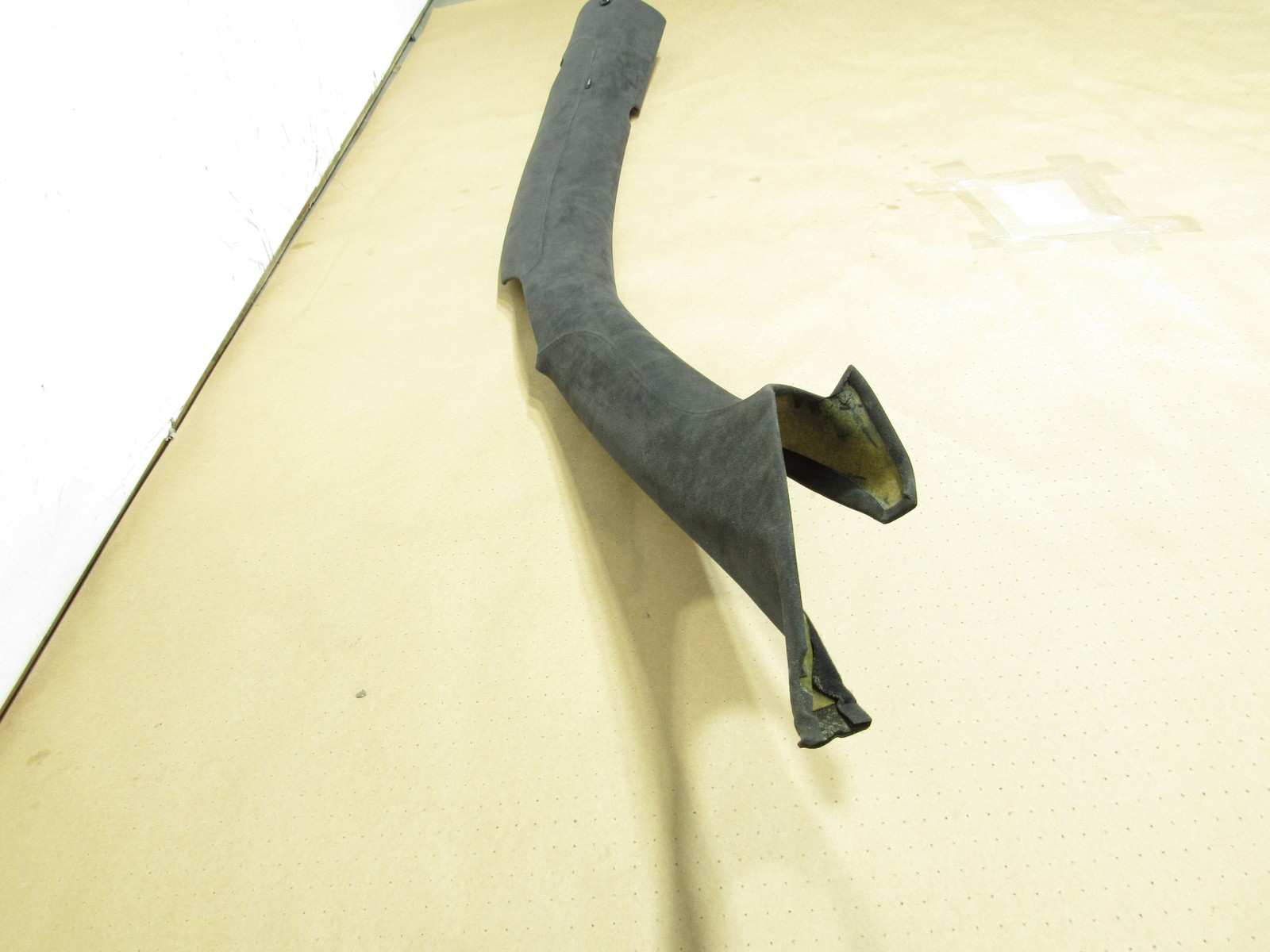 Aston Martin Vanquish 2014-2018 Right Pillar cover