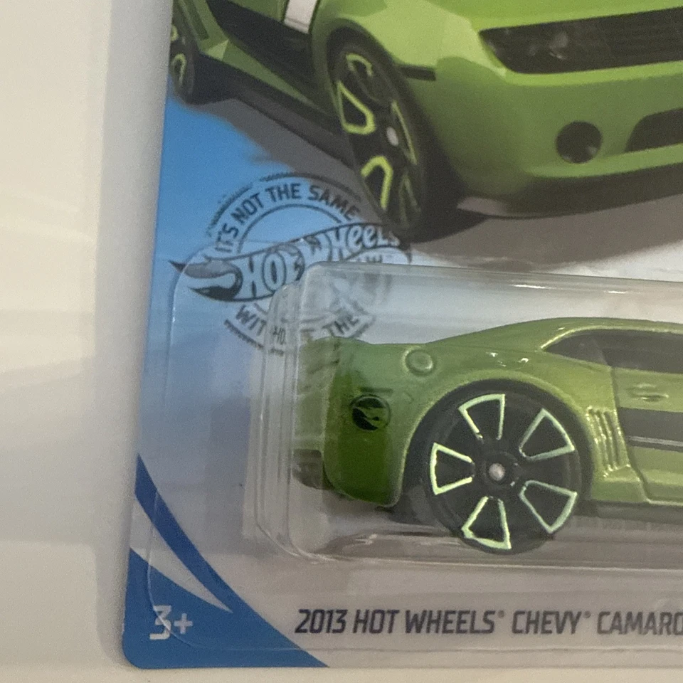 Chevy Camaro 2020 Hot Wheels 2013 edición especial Treasure Hunt Dream Garage Foto 2 de 4