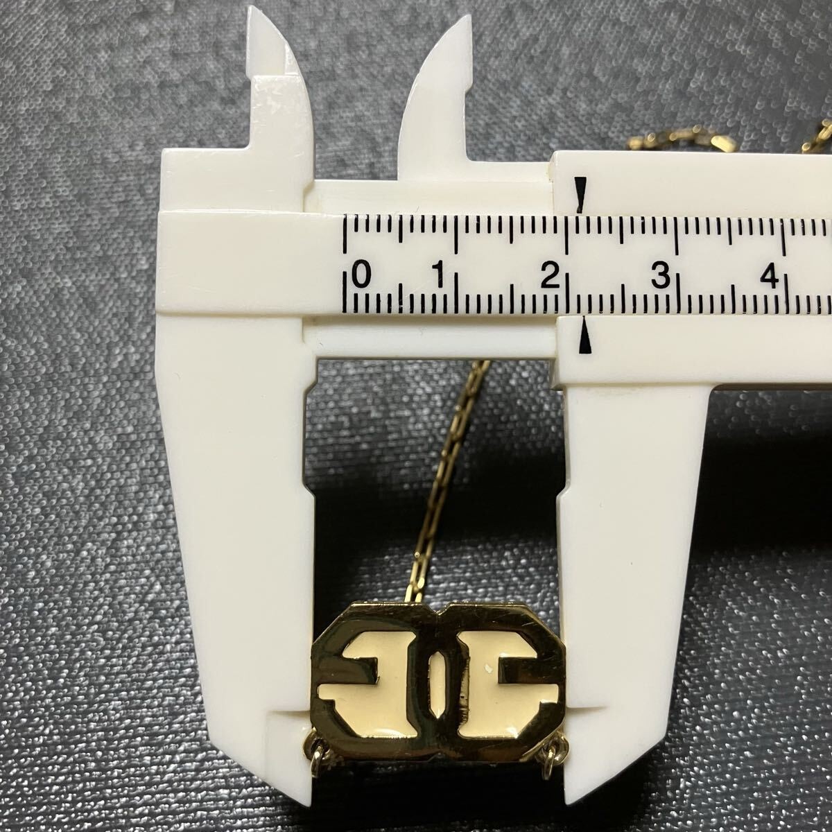 [m] Good quality ◎ GIVENCHY Logo Necklace Enamel Gold Color (2) thumbnail 7