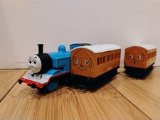 Thomas Annie Clarabel Hornby HO/OO 0-6-0 Lot Works READ 2016 model trains coach