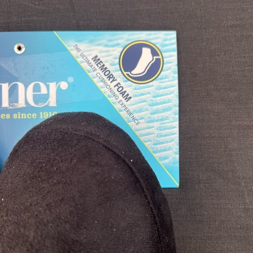 Isotoner Medium 6.5-7.5 Women Black & Gray Slippers Plush Faux Fur Lining New - Foto 2 di 13