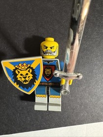 Lego Castle Knights Kingdom I  King Leo Minifigure 6026 6098 6091 6095
