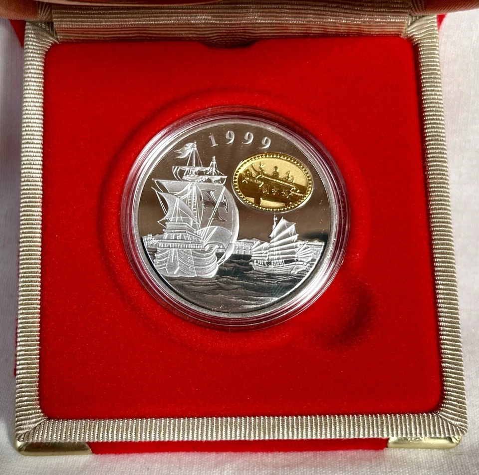 1999 Macau 100 Patacas 0.925 Silver Coin 24k Gold Plating. Return to China OGP! - Image 3 of 4