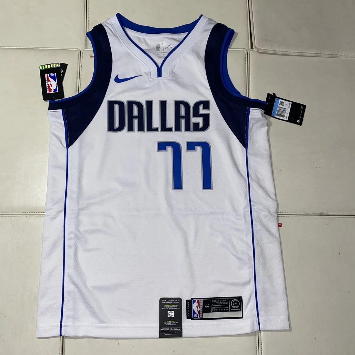 Dallas Mavericks Nike Icon Edition Swingman Jersey - Blue - Luka Doncic -  Mens