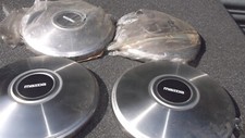 MAZDA B SERIES SET OF 4 NEW GENUINE MAZDA HUB CAPS  0660-33-170