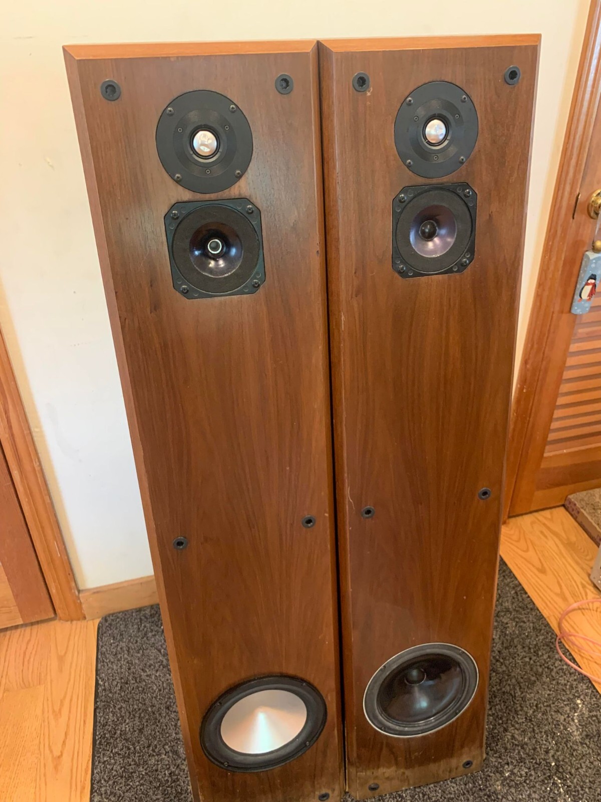 Vintage NEAR 50ML Stereo Tower Speakers eBay