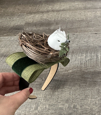 New Handmade Designer Fascinator Headband Green Black Velvet  display picture 1