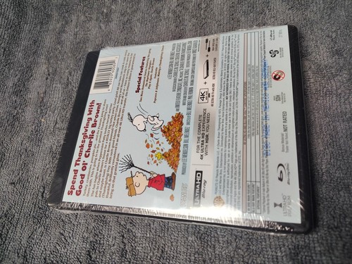 A Charlie Brown Thanksgiving Bonus Peanuts TV Blu-ray 4k Ultra HD DVD & Slipcase - Picture 4 of 14