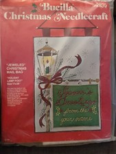 Bucilla HOLIDAY LAMP POST Felt Sequin Christmas Mail Bag Wall Hanging Kit 2839