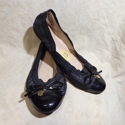   Cato Scrunch Ballet Flats sz 10 M Black Sparkle Fabric; Cap Toe; Coin Bow