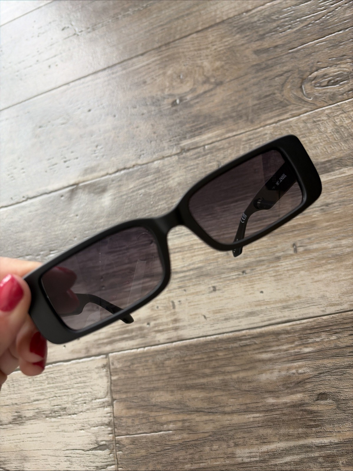 QUAY AUSTRALIA ART SCHOOL RECTANGULAR SUNGLASSES … - image 2