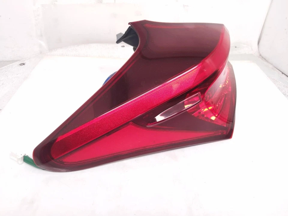 2016 Scion Im Rear Driver Quarter Panel Tail Lamp 81561-12C51 - Image 3 of 4