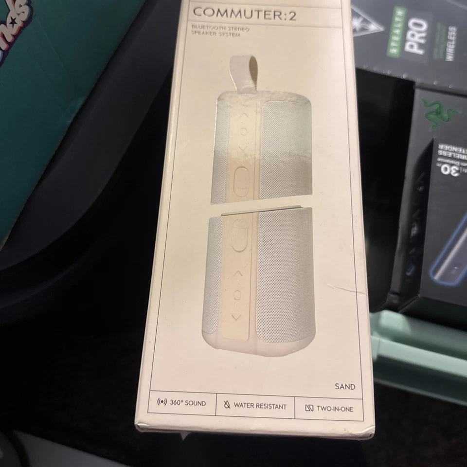 Commuter 2 Tragbarer Lautsprecher - Bluetooth Lautsprecher, Kabellos mit HD Lauter Sand O