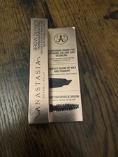 Anastasia Brow Definer Triangular Brow Pencil Soft Brown Travel Soft Brown 