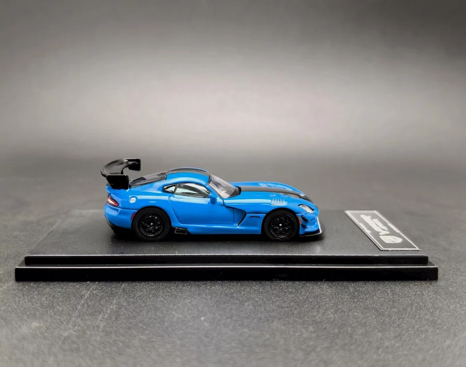 Hone Model 1/64 Dodge VIPER ACR Diecast Car Model Collection - Image 4 of 4