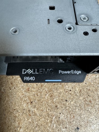 DELL POWEREDGE R640 10SFF 1xHS 2xPSU NO CPU NO RAM NO HDD NO RAID NO NIC - Picture 2 of 4