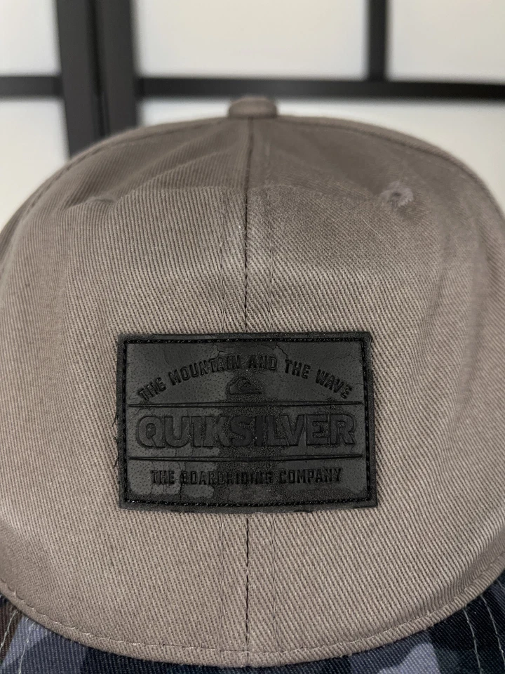 Boné chapéu Quiksilver Snap Back adulto tamanho único cinza azul xadrez camuflado onda de montanha - Imagem 2 de 4