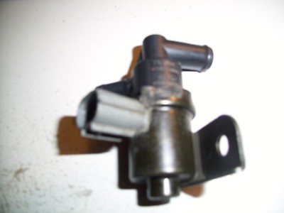 2001-03 Toyota Highlander OEM Vacuum Switch Valve # 90910-12251 | eBay