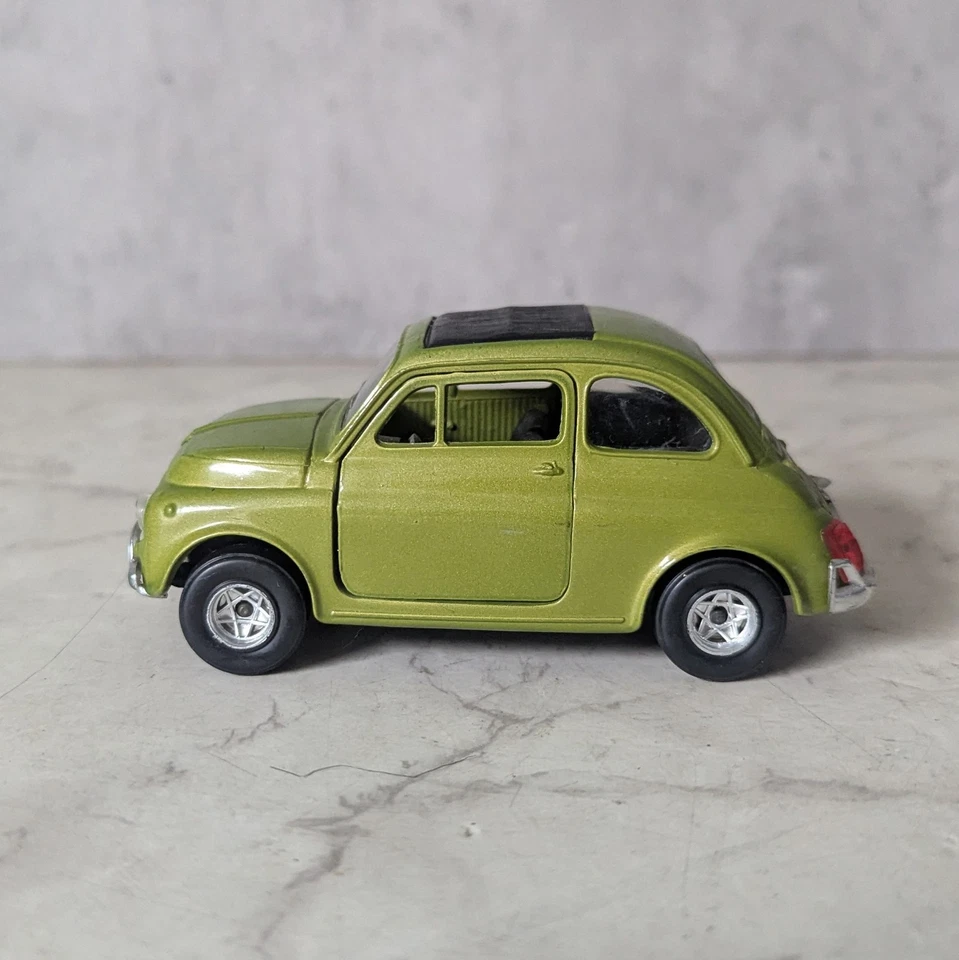 Polistil Fiat 500L Verde Diecast Hecho en Italia S.599 Escala 1/25 Foto 2 de 4