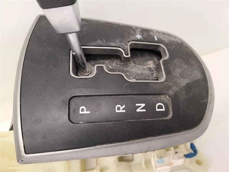 2016 16 HYUNDAI ACCENT Automatic Transmission Shift Shifter Gear 467001R221 - Image 3 of 4