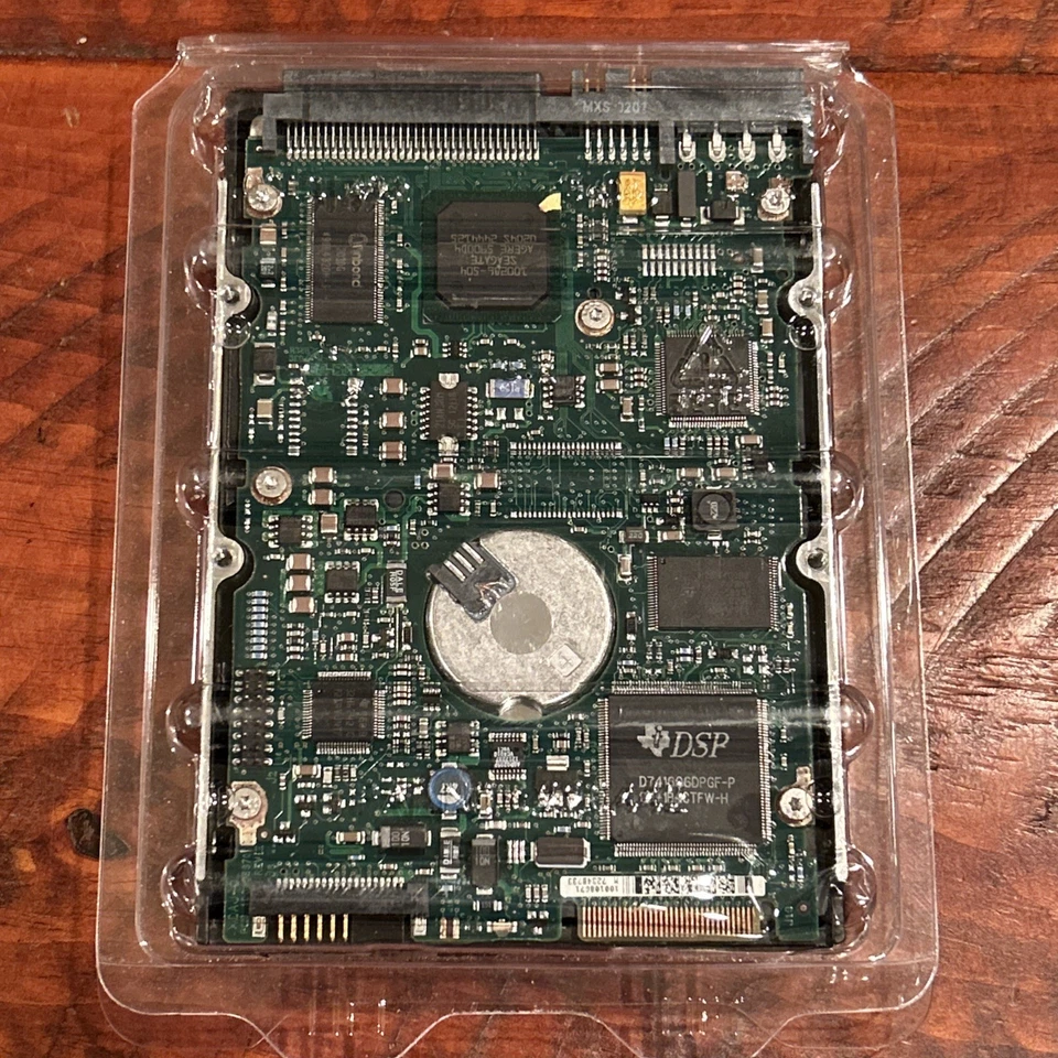 *New* Seagate Cheetah (ST318452LW) 18GB,15000RPM, 3.5" Hard Internal Hard Drive - Image 3 of 4