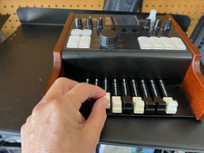 Crumar Mojo Desktop Electric Organ Module Drawbars MIDI In/Out USB Black/Wood