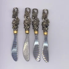 Vintage Arthur Court Grape, set of 4 , Cheese Spreader, Butter Knife