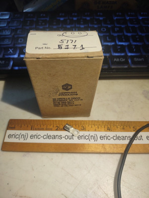 Hoffman 5171 Solderless Brazed seam Ring Terminals #6 stud 12-10 AWG Quan 100