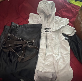 Hooded Costume Complete Outfit White Tunic/Jacket w/ Black Pants & Belt