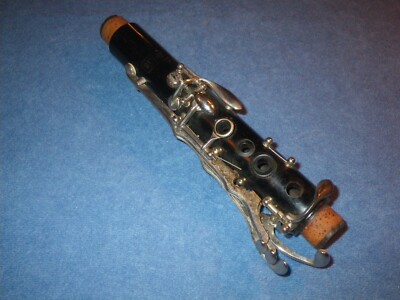 SELMER BUNDY WOOD CLARINET UPPER JOINT - PARTS ONLY, MISSING KEYS, NO CRACKS