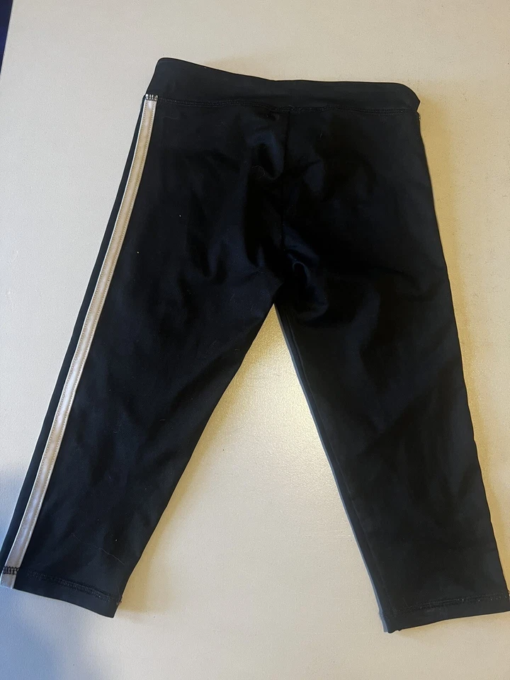 ADIDAS Girls Kids size 5 Leggings Pants Black Cropped Athletic - Image 3 of 4