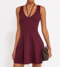 MinkPink Burgundy Wine Fit & Flare Mini Dress Size M NWT, BROKEN ZIPPER!