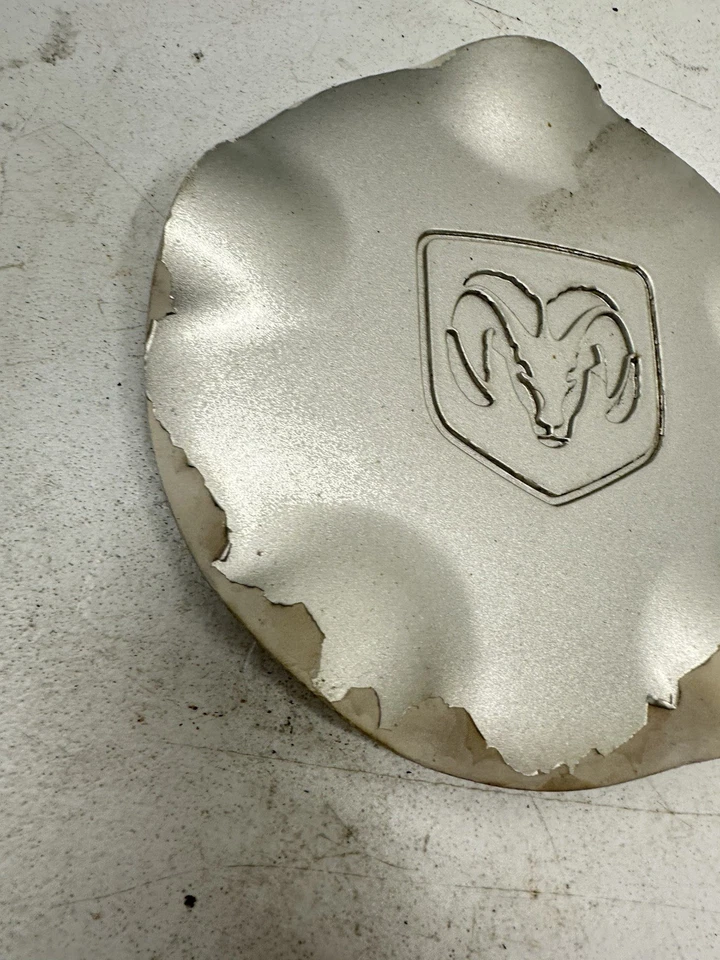1997-2000 Dodge Dakota Durango Silver Hubcap Wheel Center Cap 5EC15 39699 Peel - Image 2 of 4