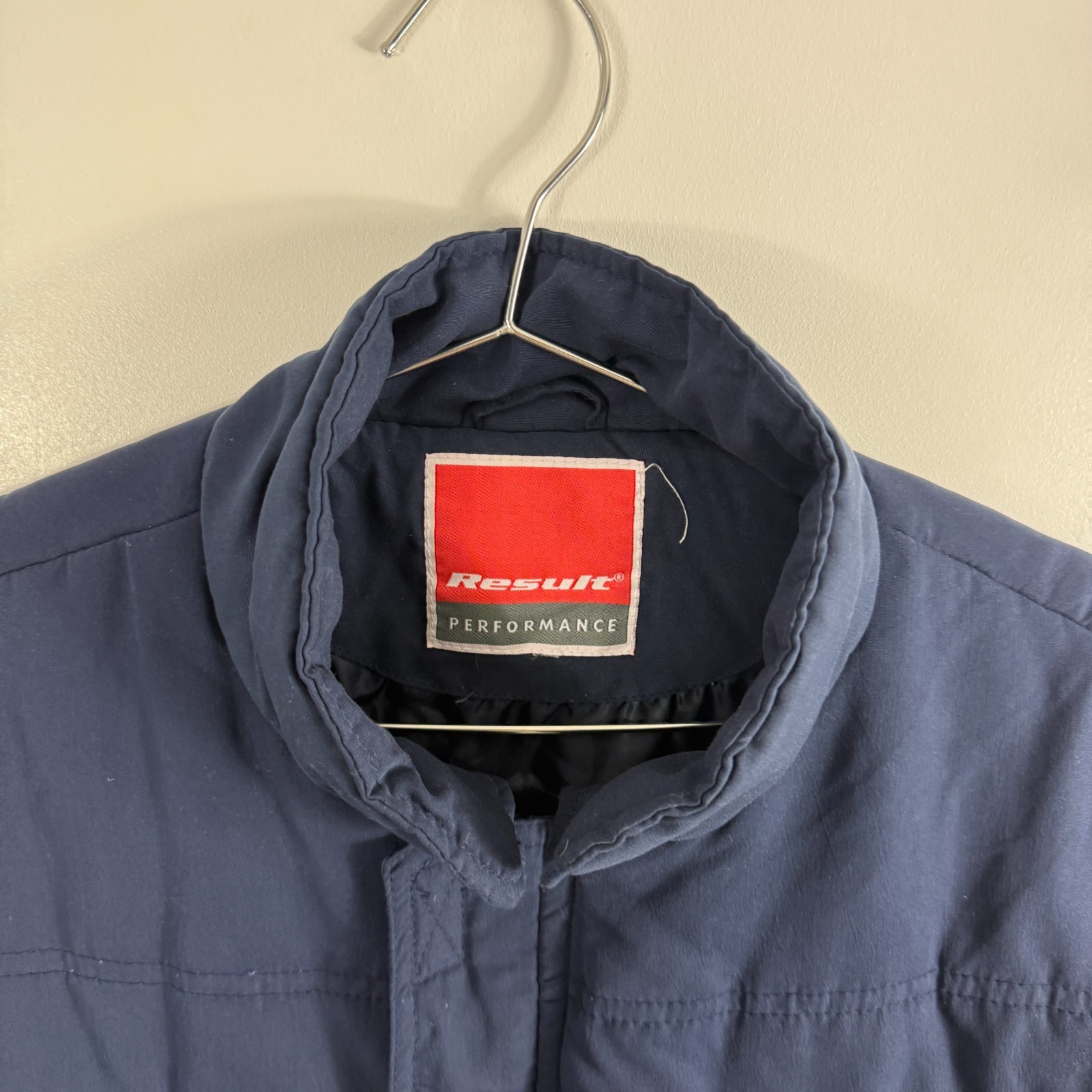 VTG Result Performance Navy Lancaster Aircraft Medium Puffer Gilet Bodywarmer image 3