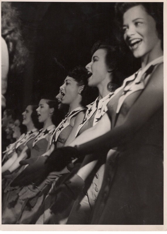 Rare original "As the Girls Go" 1948-'49 Broadway Theatre 5"x7" press photo