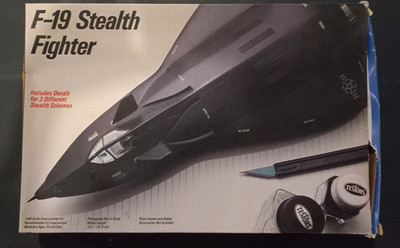 !!!BOX DAMAGE DISCOUNT!! !Testors F-19 Stealth Fighter  MPN 595