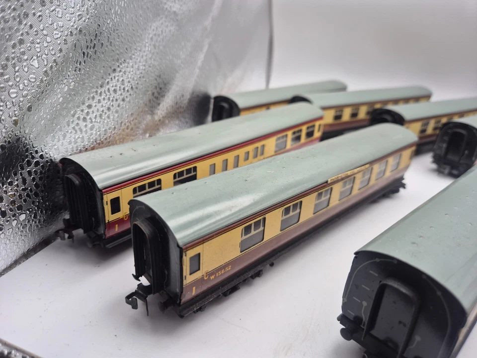 Hornby Dublo OO Gauge Coach JOB LOT - Image 4 of 4