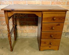 Solid Pine single pedastel Dressing table