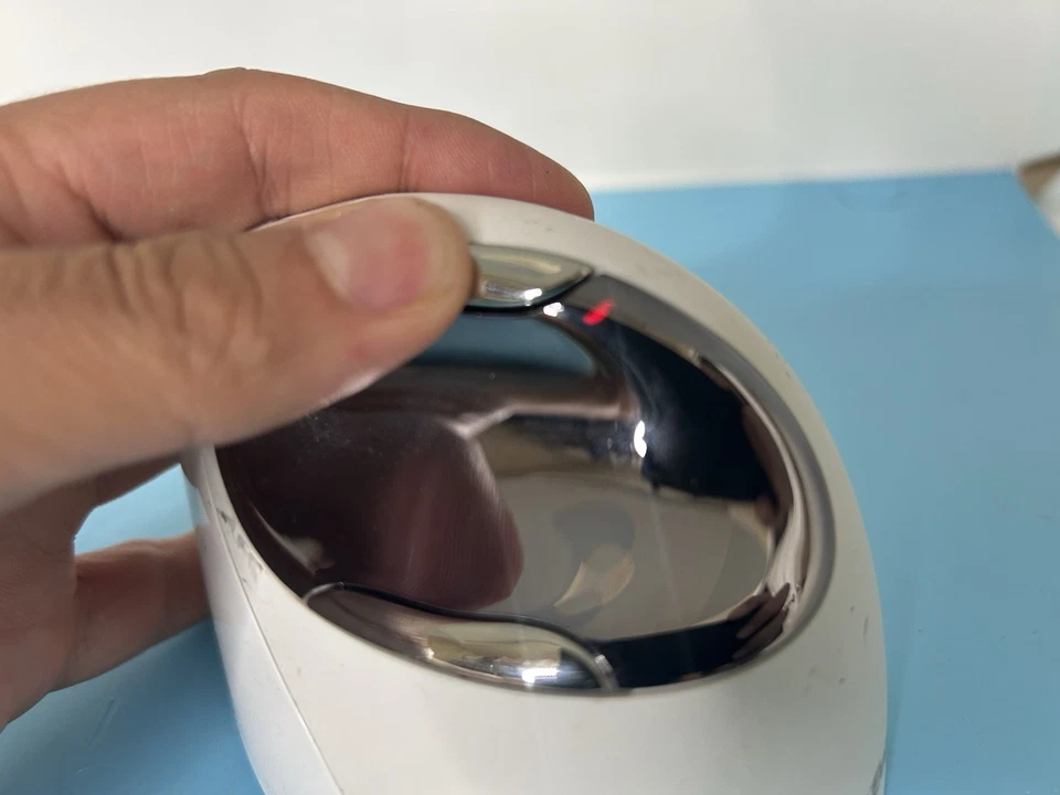 Вертикальная мышь Evoluent VM4RB — только мышь — без ключа — белая - Изображение 4 из 4