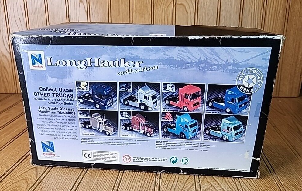 NEW-RAY Freightliner FLB COE 1 32 Diecast Truck Semi LongHauler